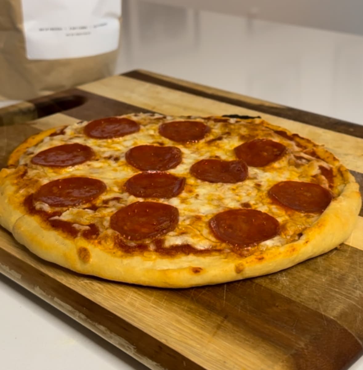 Pepperoni Pizza (High Protein / Low Carb)