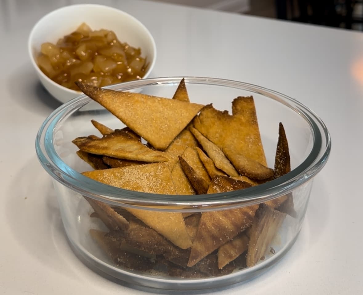 Pie Chips w/ Carmel Apple Dip (High Protein)